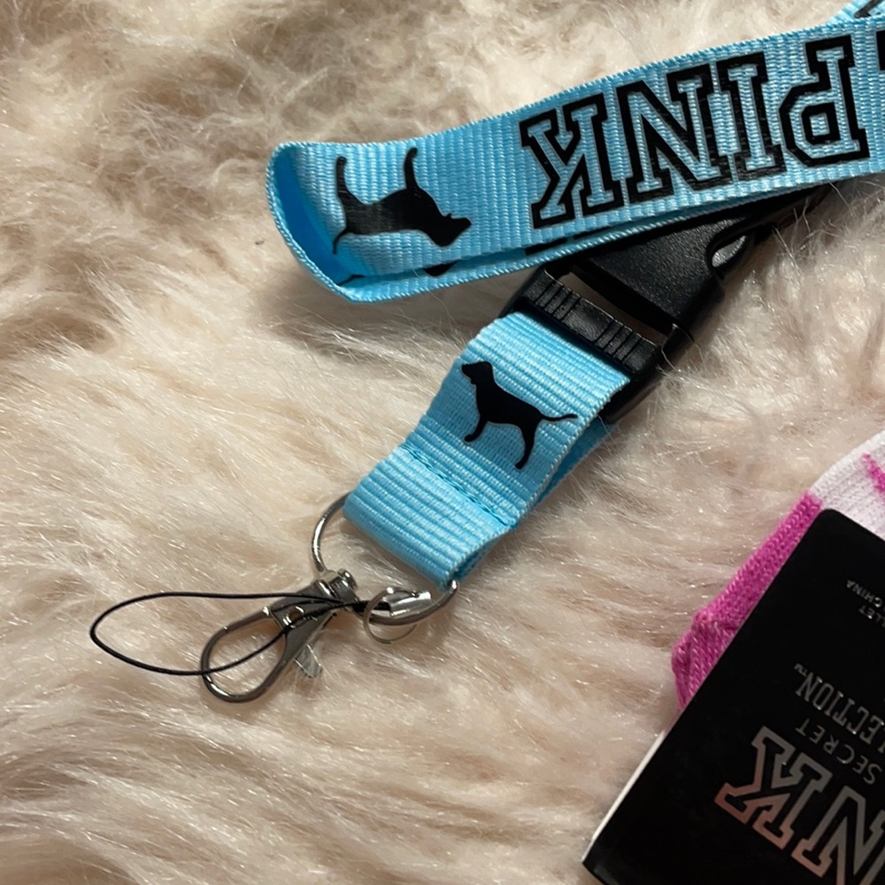 VS PINK Socks + Lanyard - Picture 2 of 3